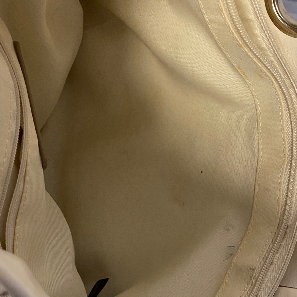 Relic Cream Shoulder Bag - Picture 6 of 9